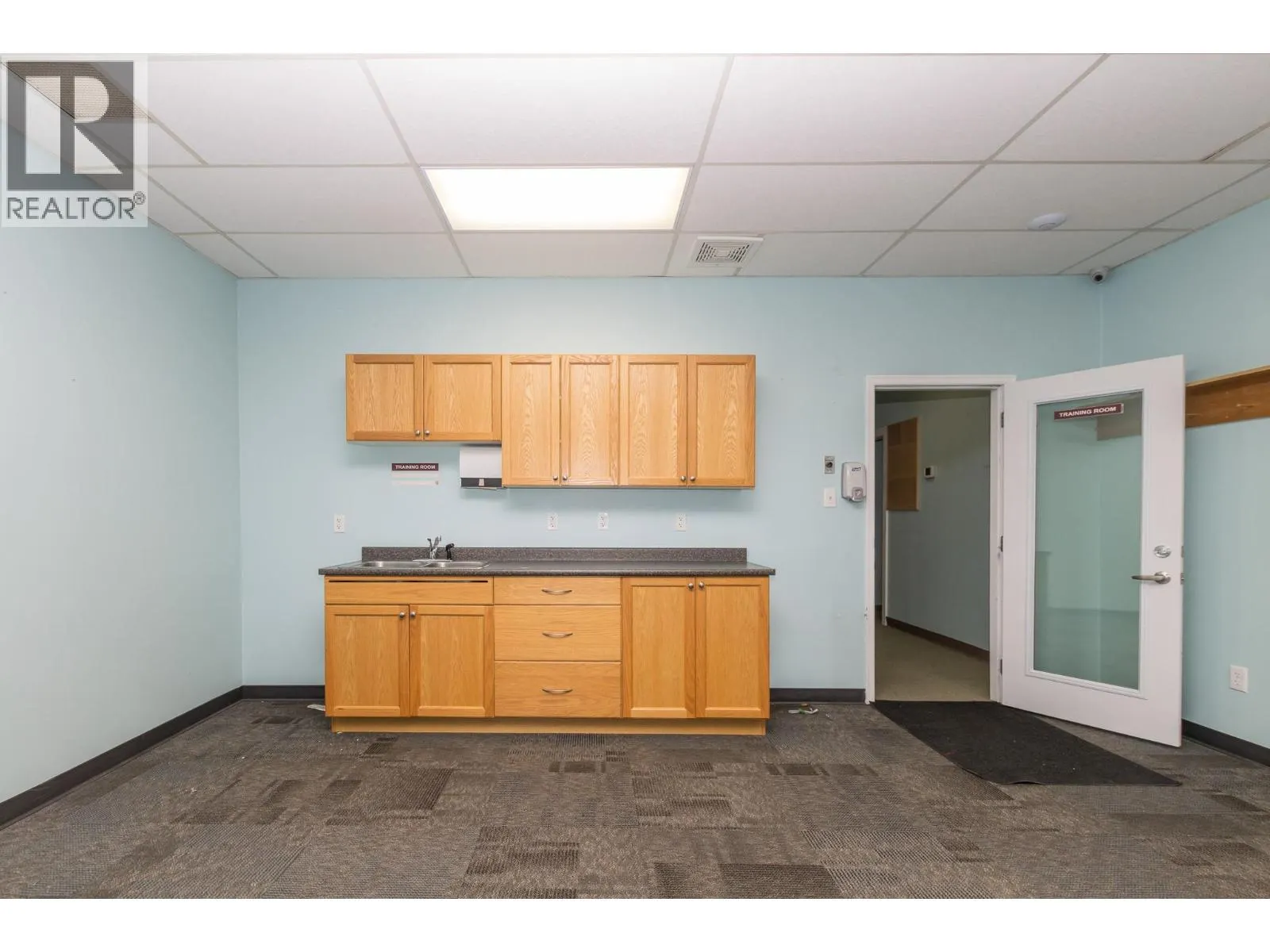 40 Lakeshore Drive NE Unit# 202 208
