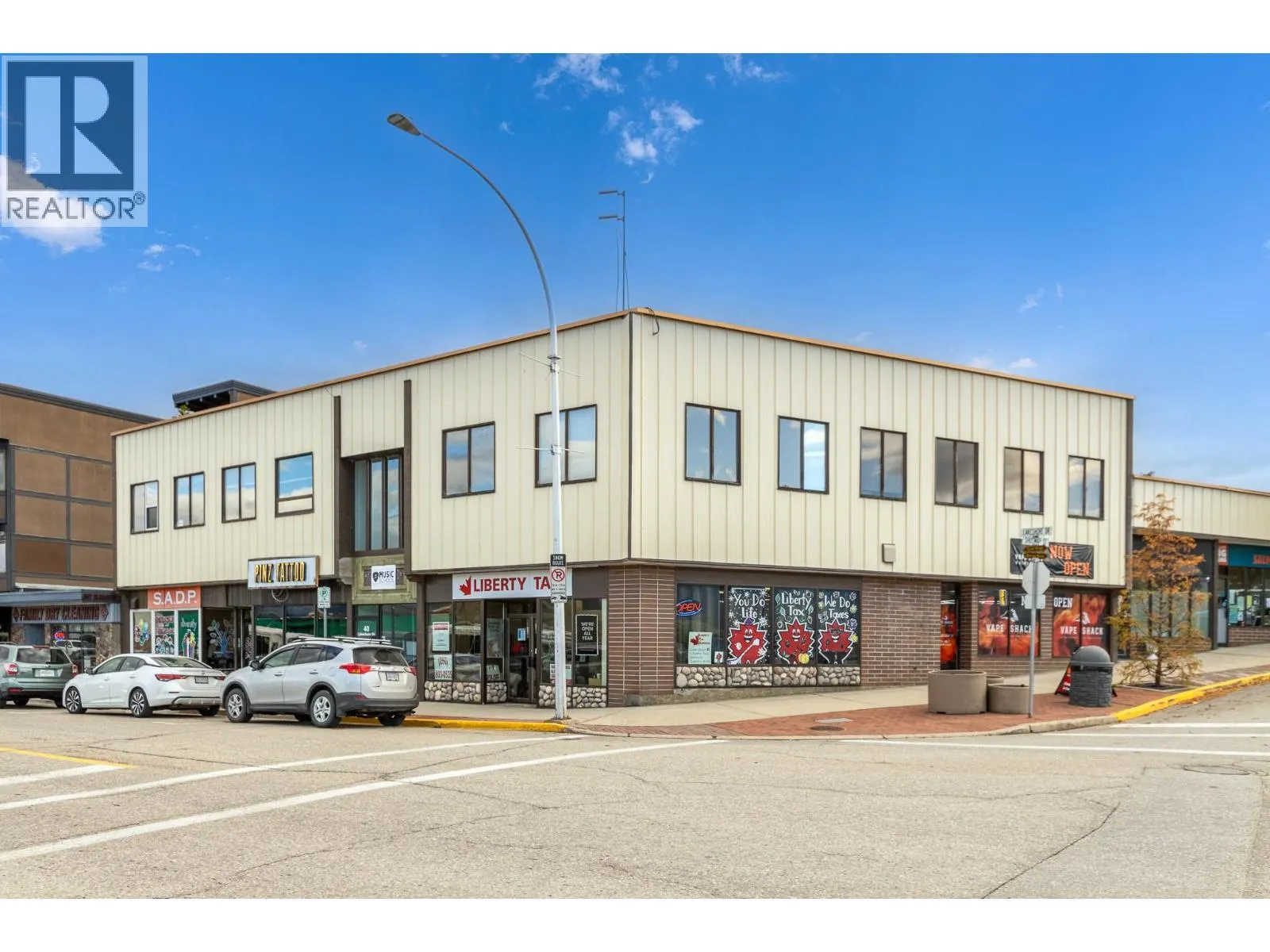 40 Lakeshore Drive NE Unit# 202 208