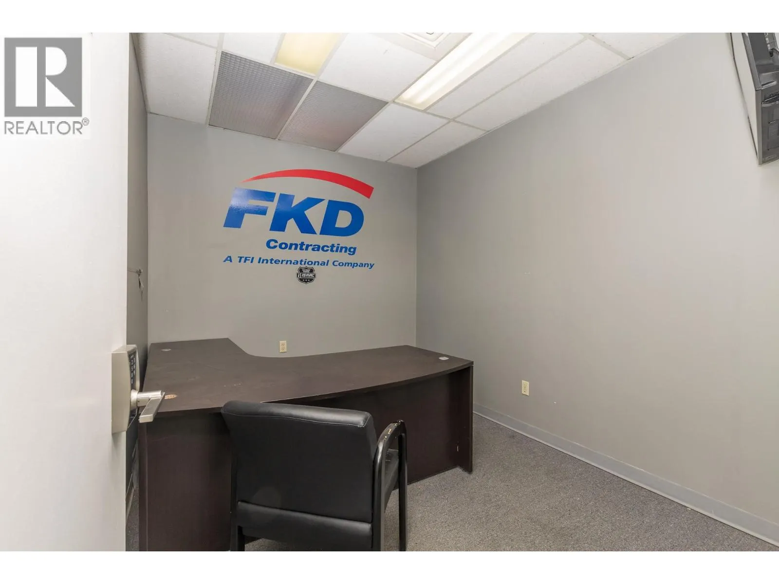 40 Lakeshore Drive NE Unit# 202 208