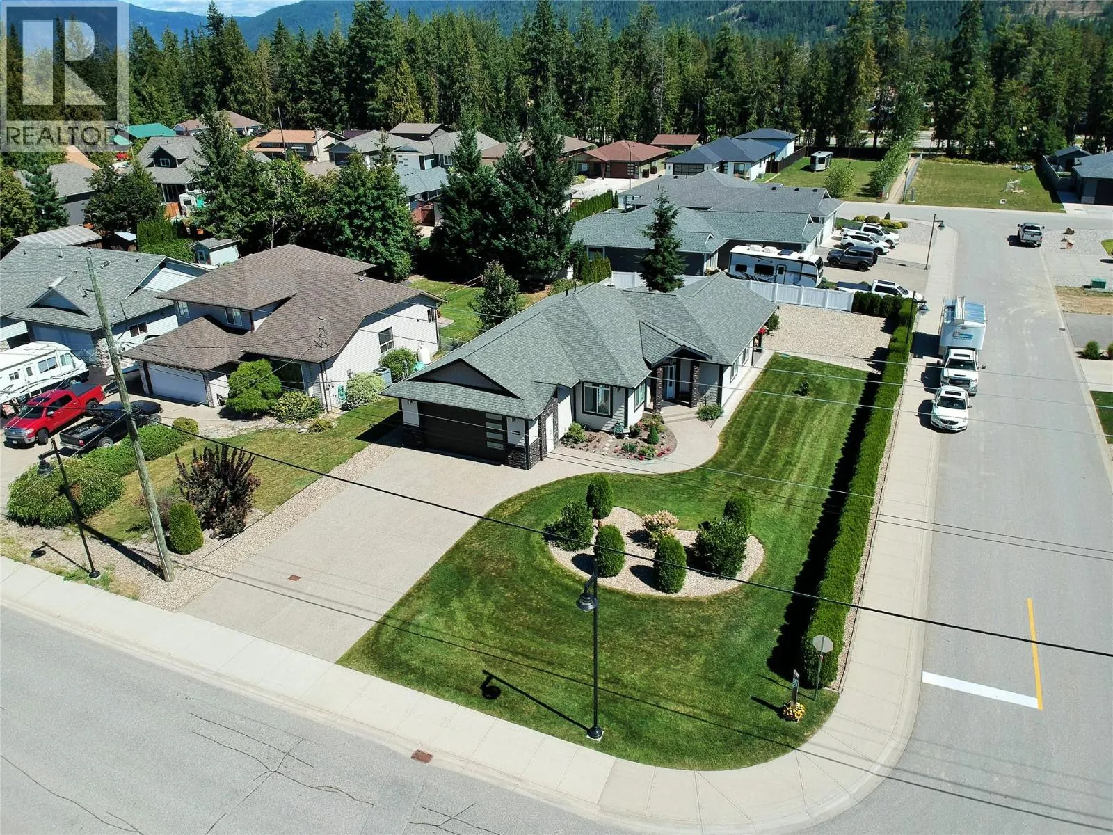 1001 Shuswap Avenue