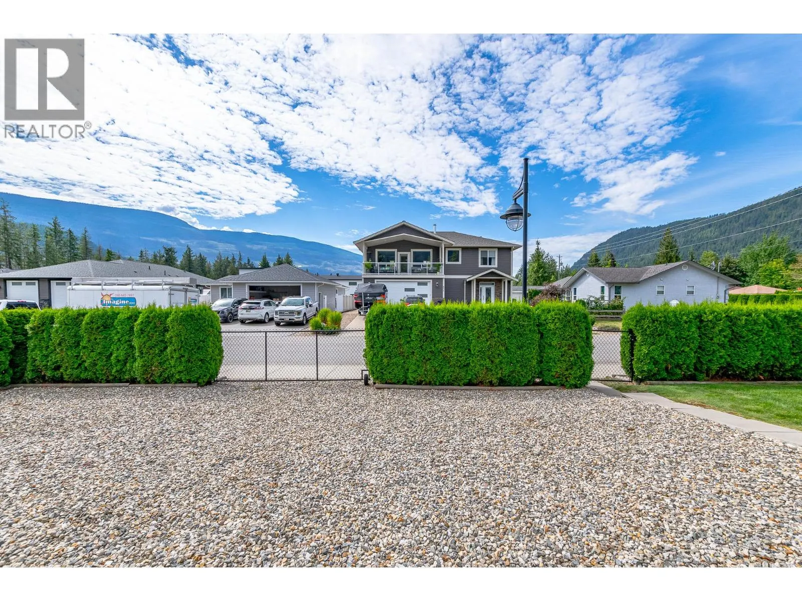1001 Shuswap Avenue