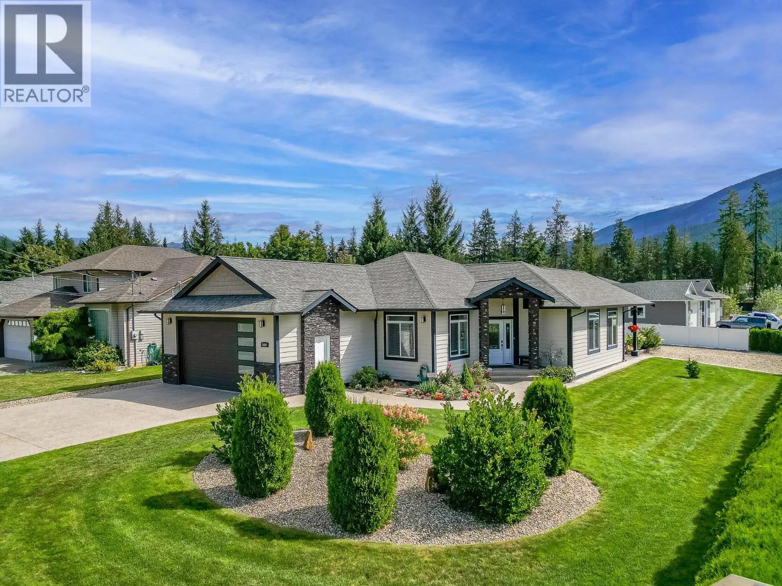 1001 Shuswap Avenue