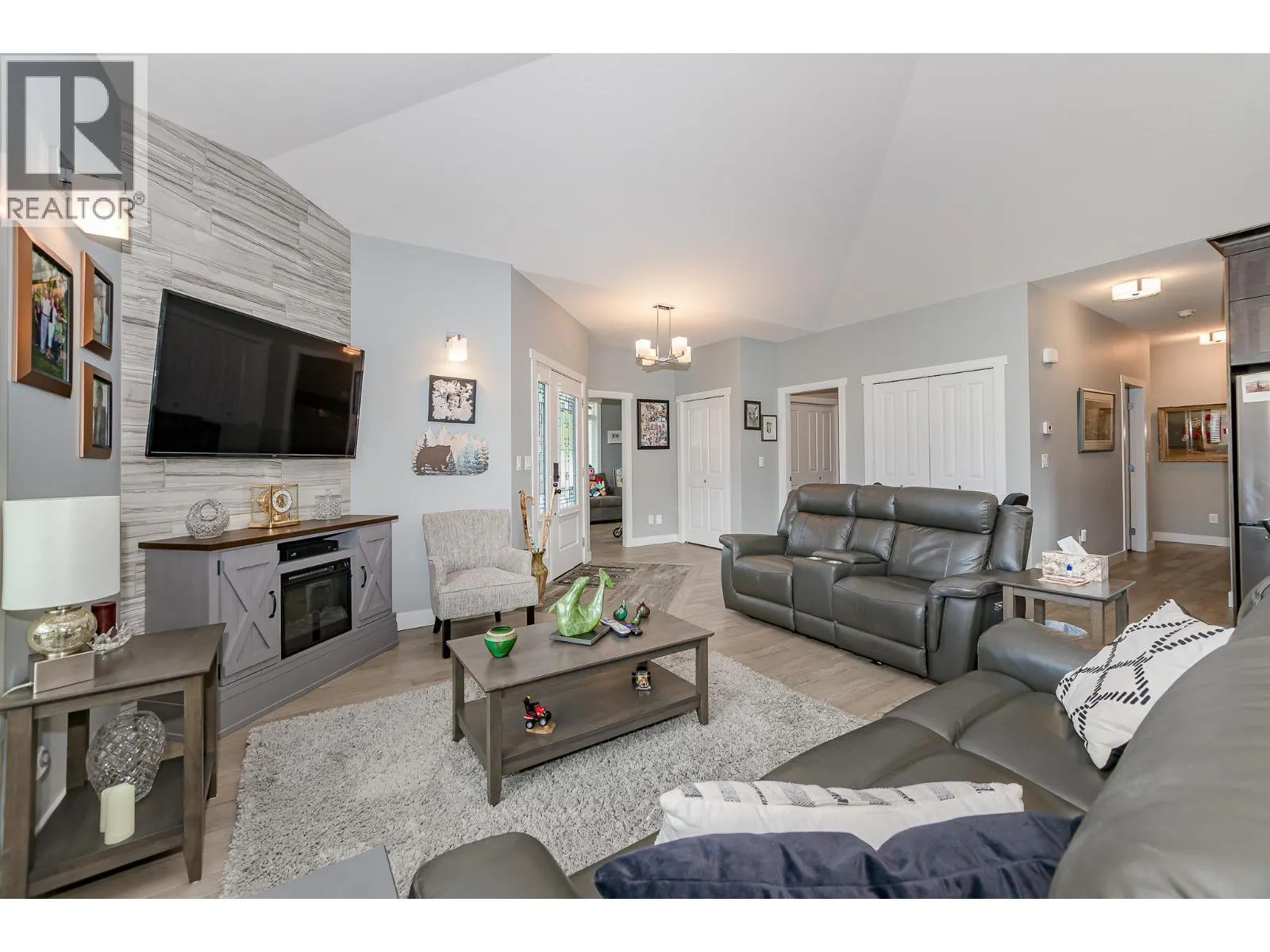1001 Shuswap Avenue