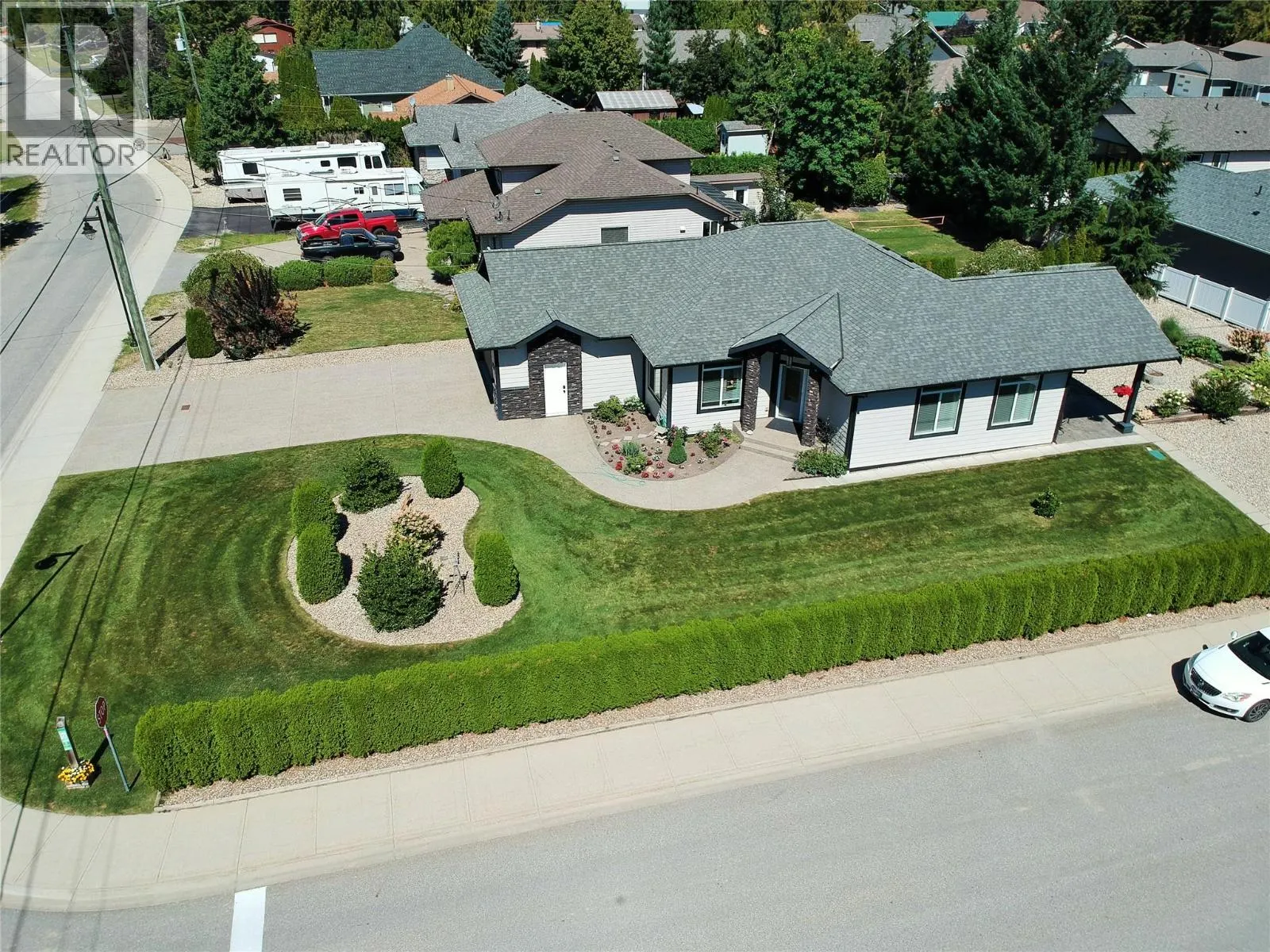 1001 Shuswap Avenue