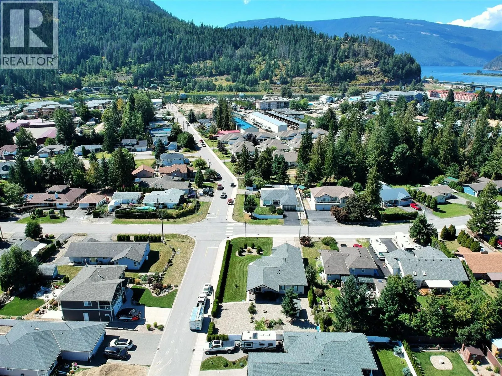 1001 Shuswap Avenue