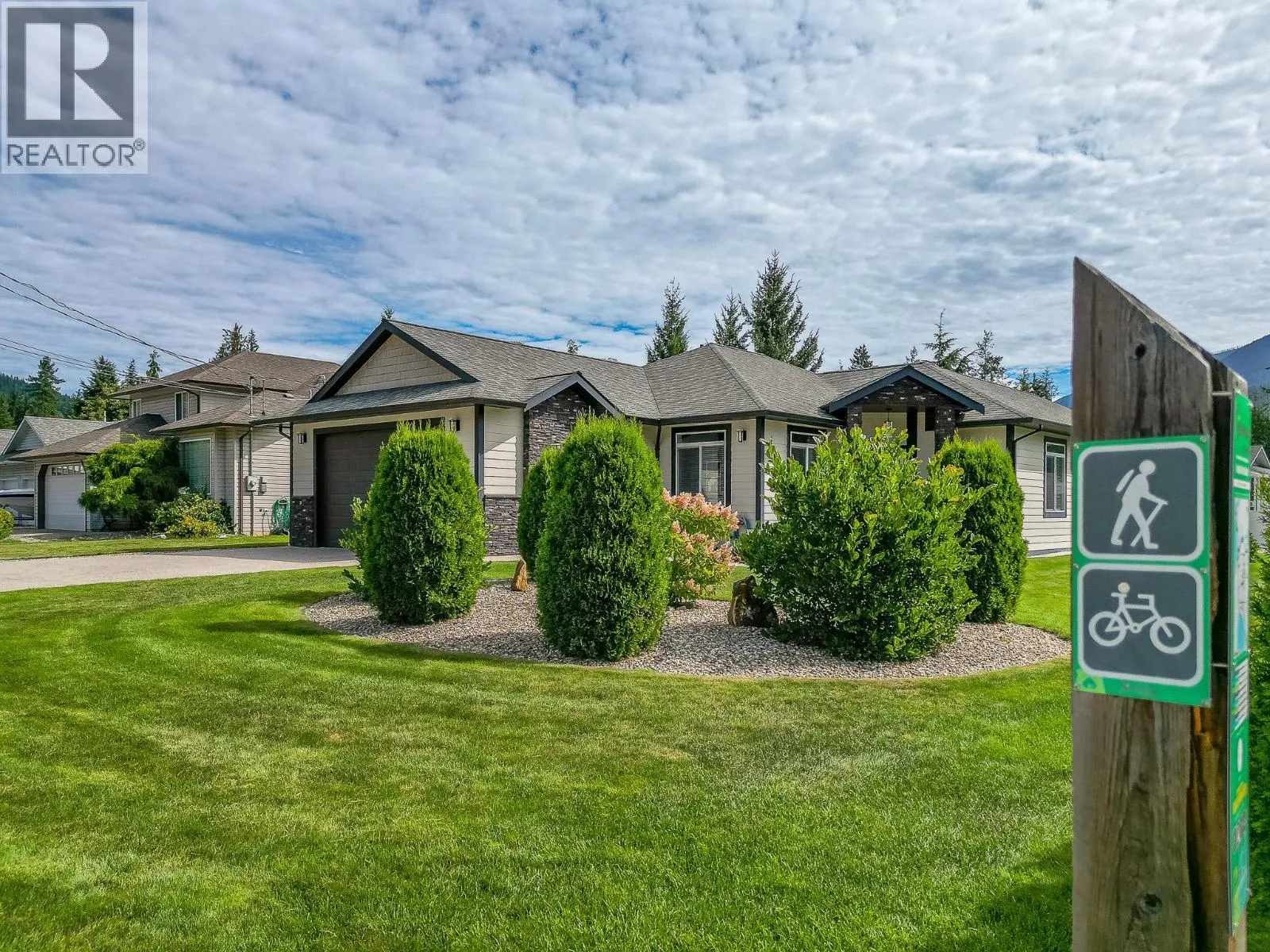 1001 Shuswap Avenue