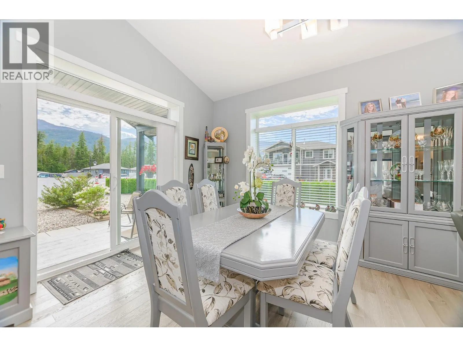 1001 Shuswap Avenue