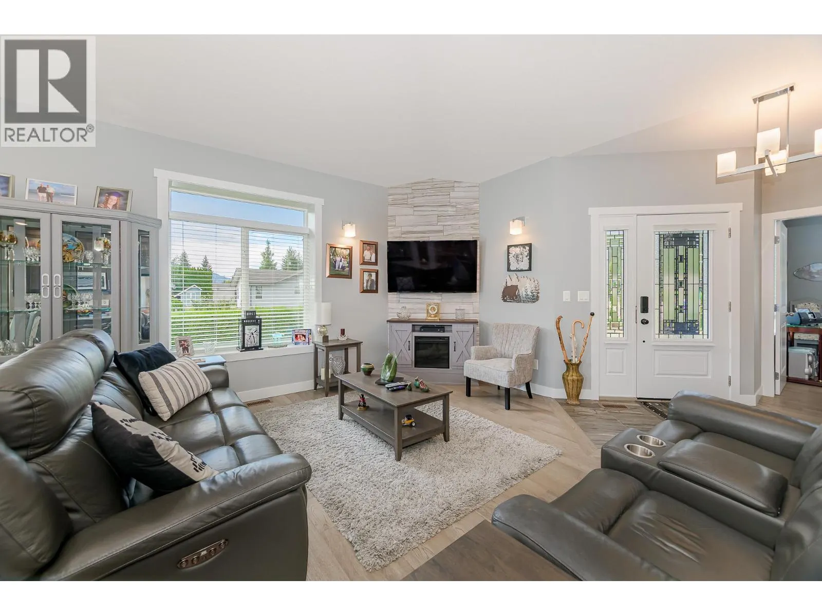 1001 Shuswap Avenue