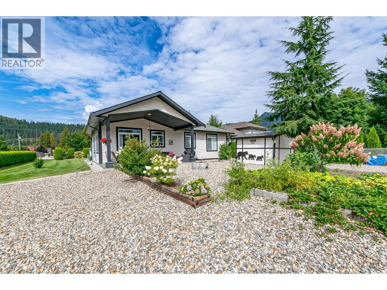 1001 Shuswap Avenue