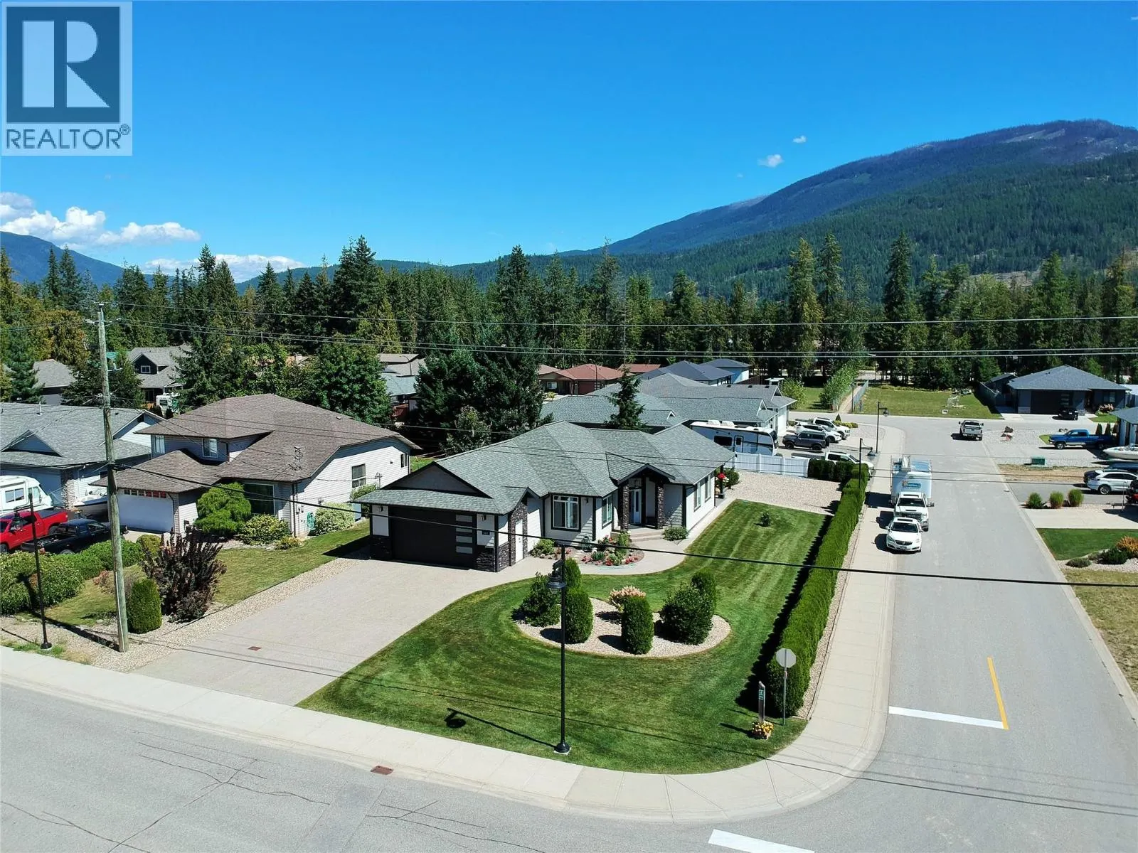 1001 Shuswap Avenue