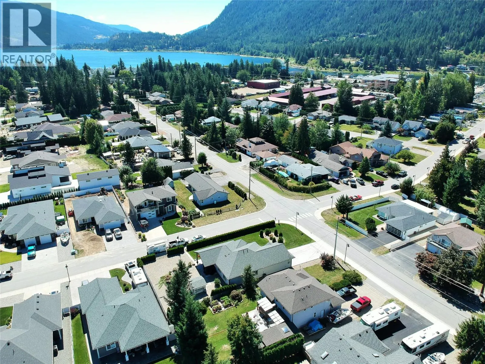 1001 Shuswap Avenue