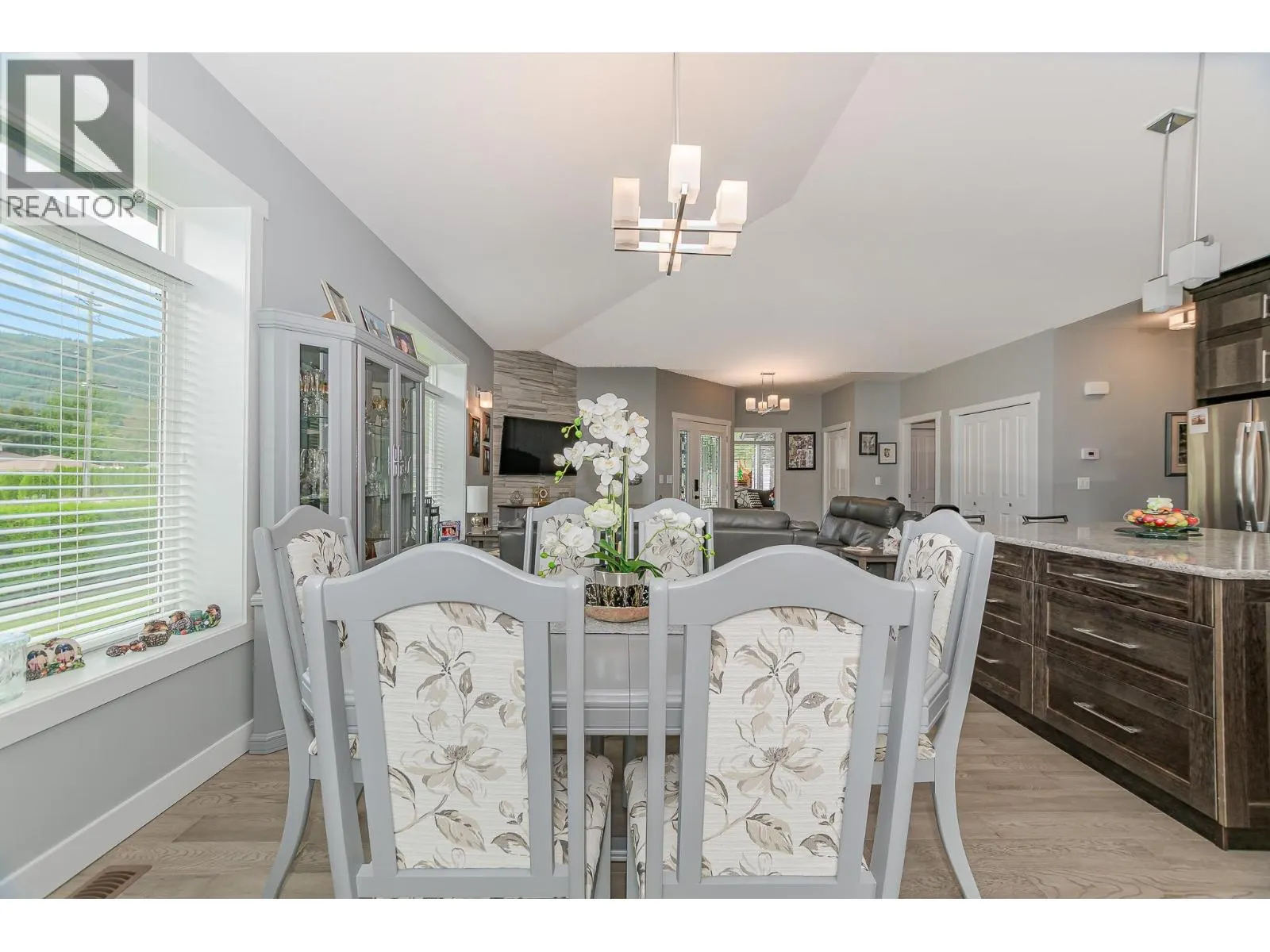 1001 Shuswap Avenue