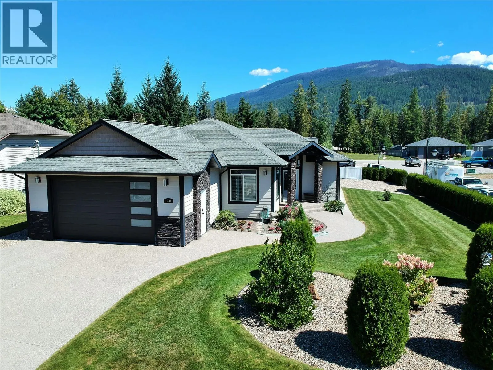 1001 Shuswap Avenue