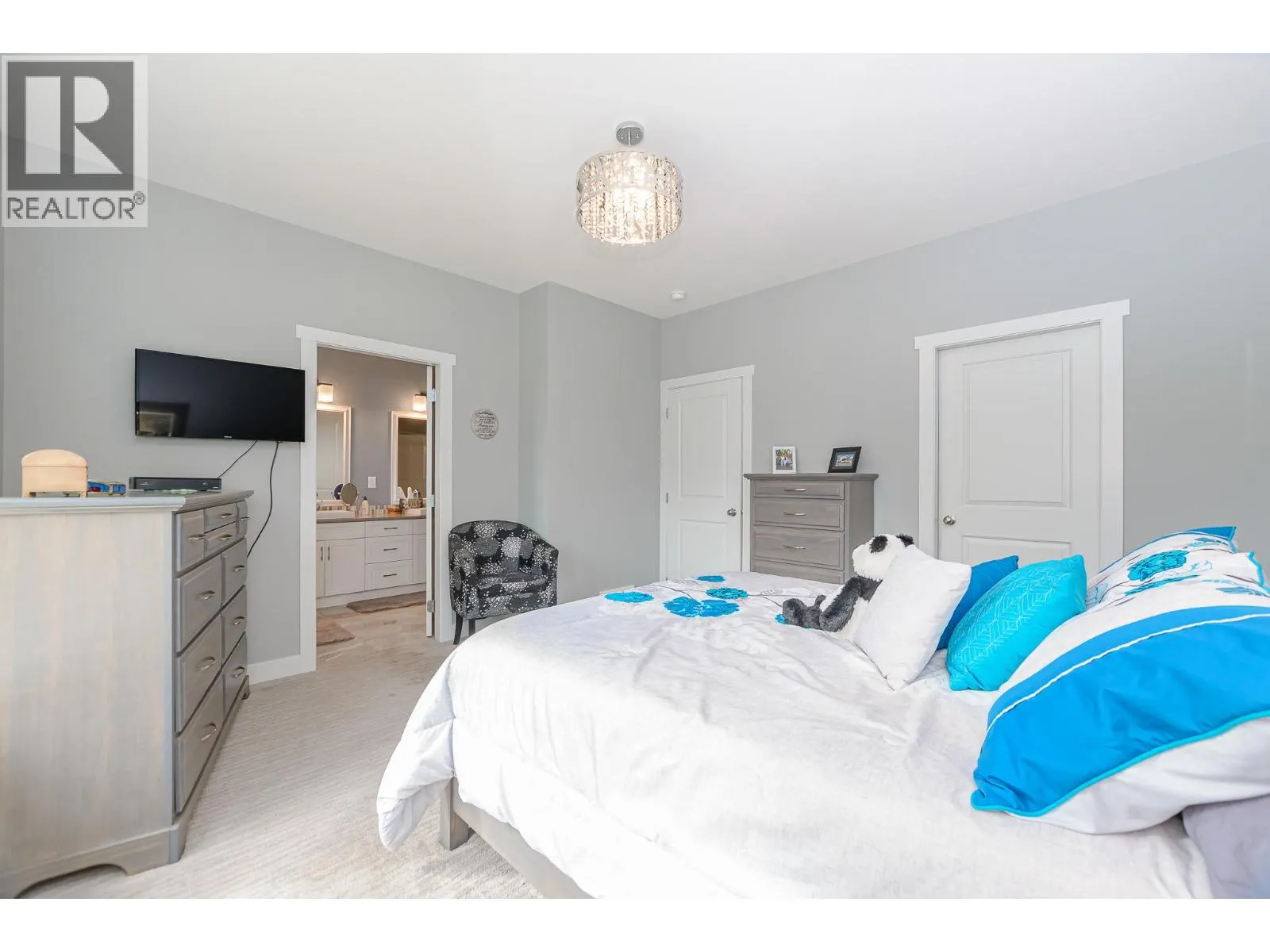 1001 Shuswap Avenue