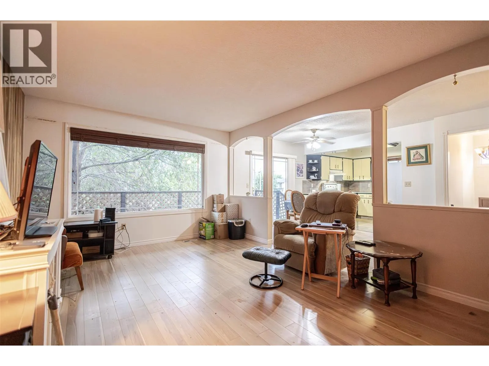 1000 View Road
