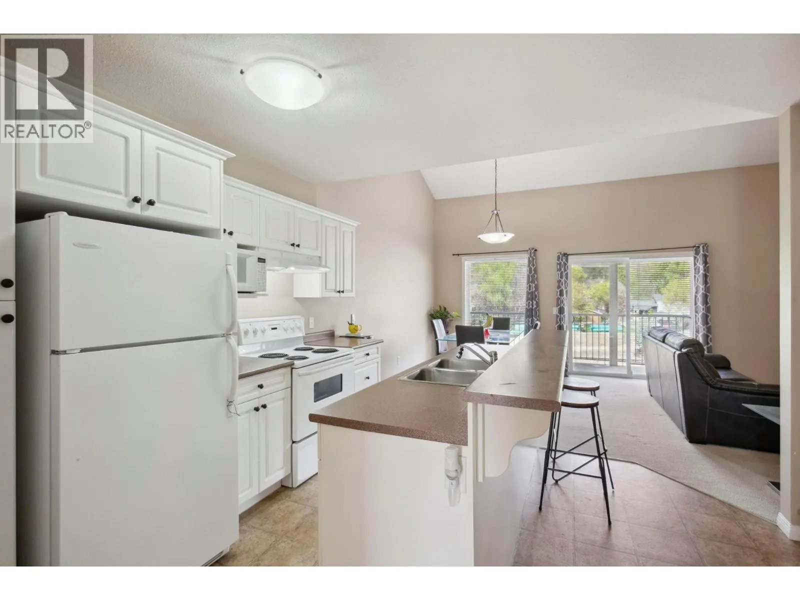 2131 Scenic Road Unit# 8