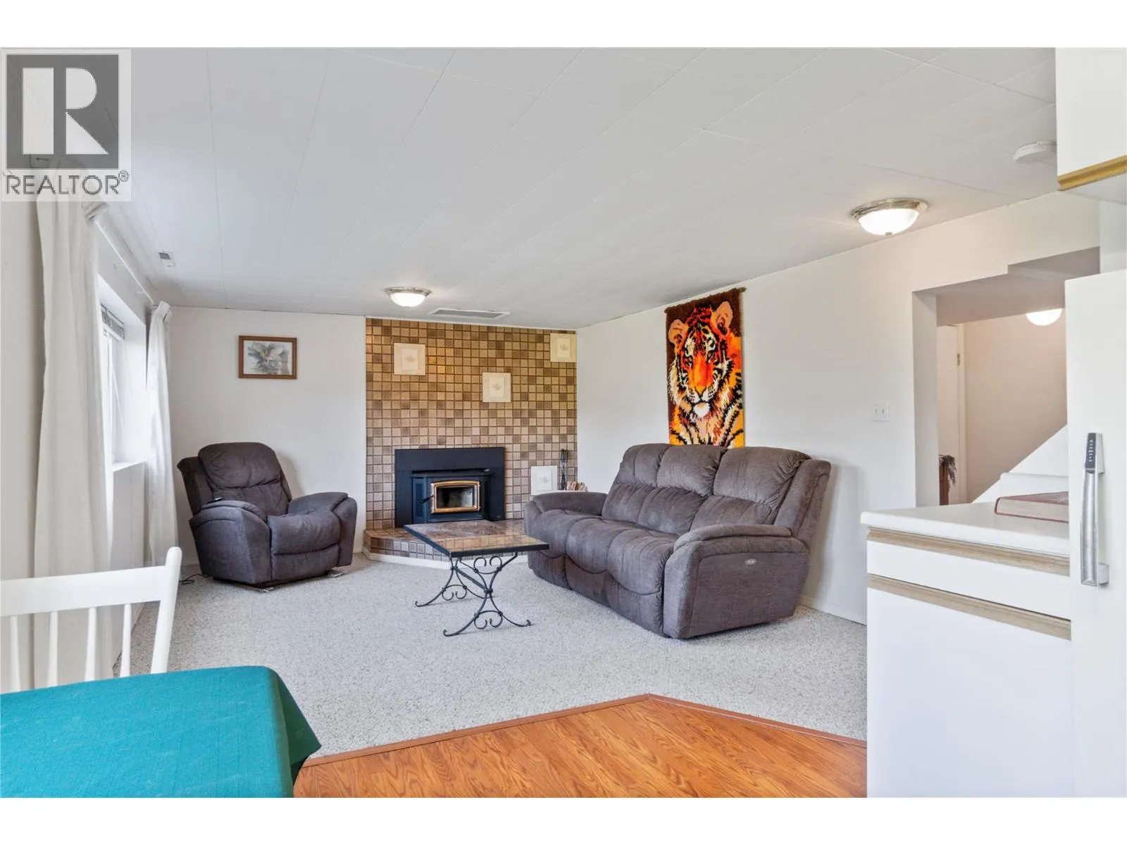 1290 15 Street SE