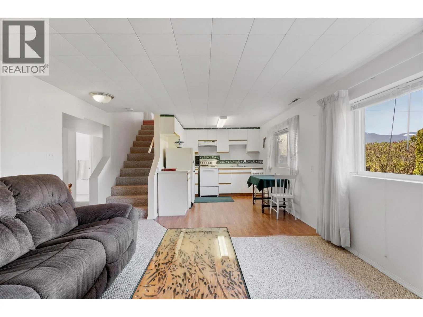 1290 15 Street SE
