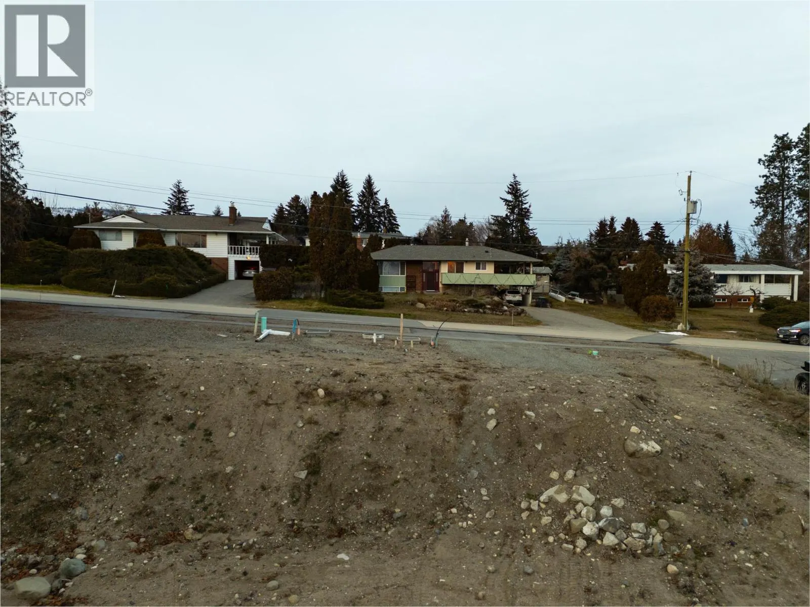 950 Skyline Road