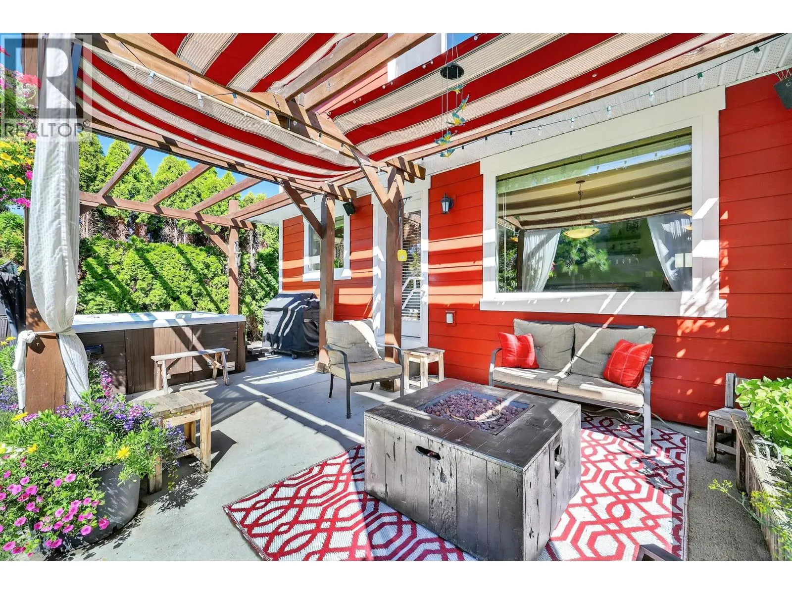 3187 Saddleback Place
