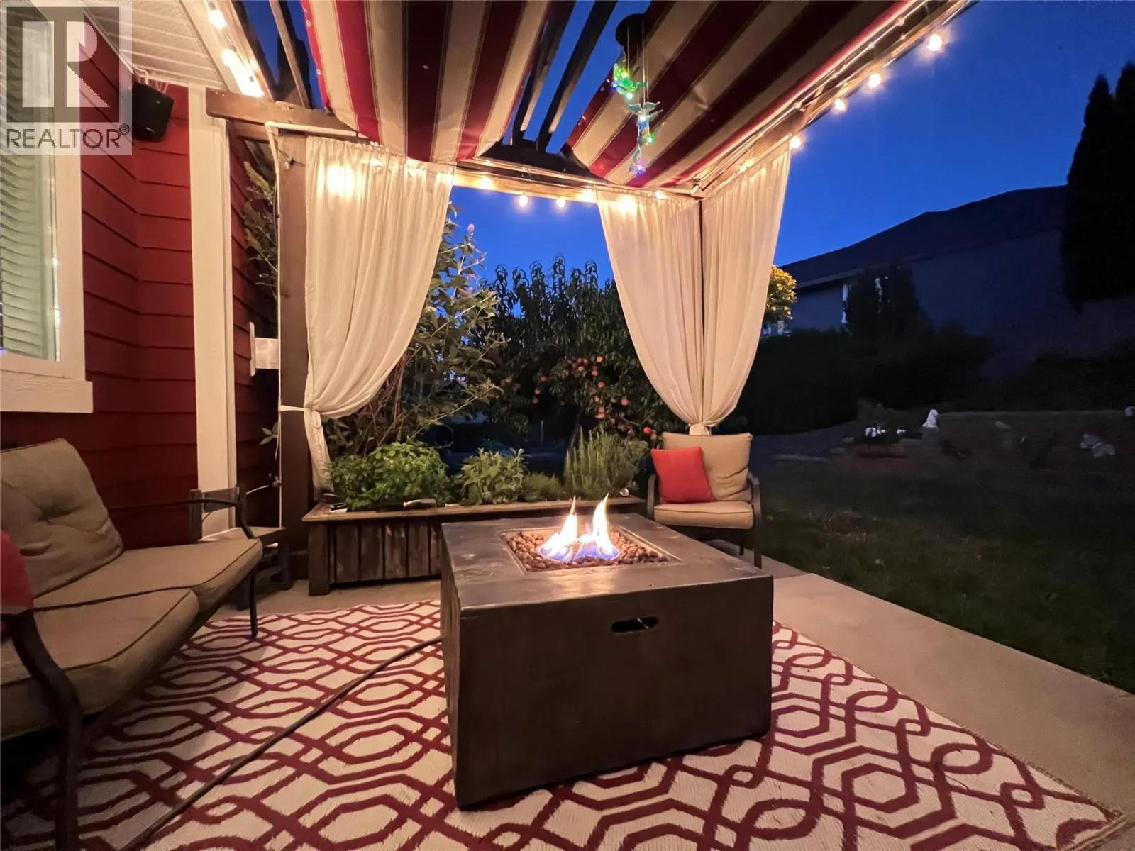3187 Saddleback Place