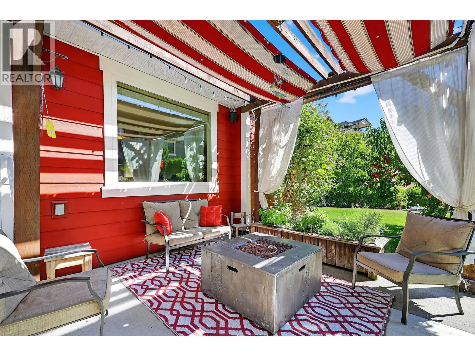 3187 Saddleback Place