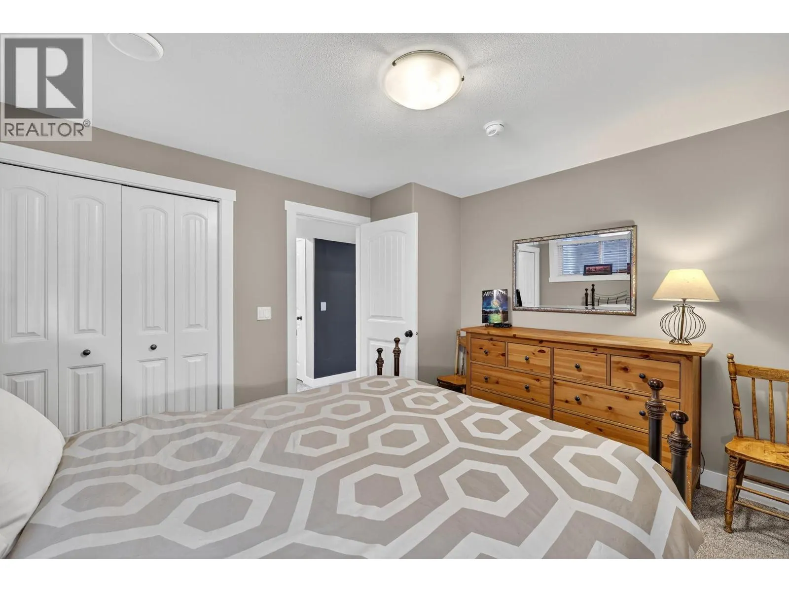 3187 Saddleback Place