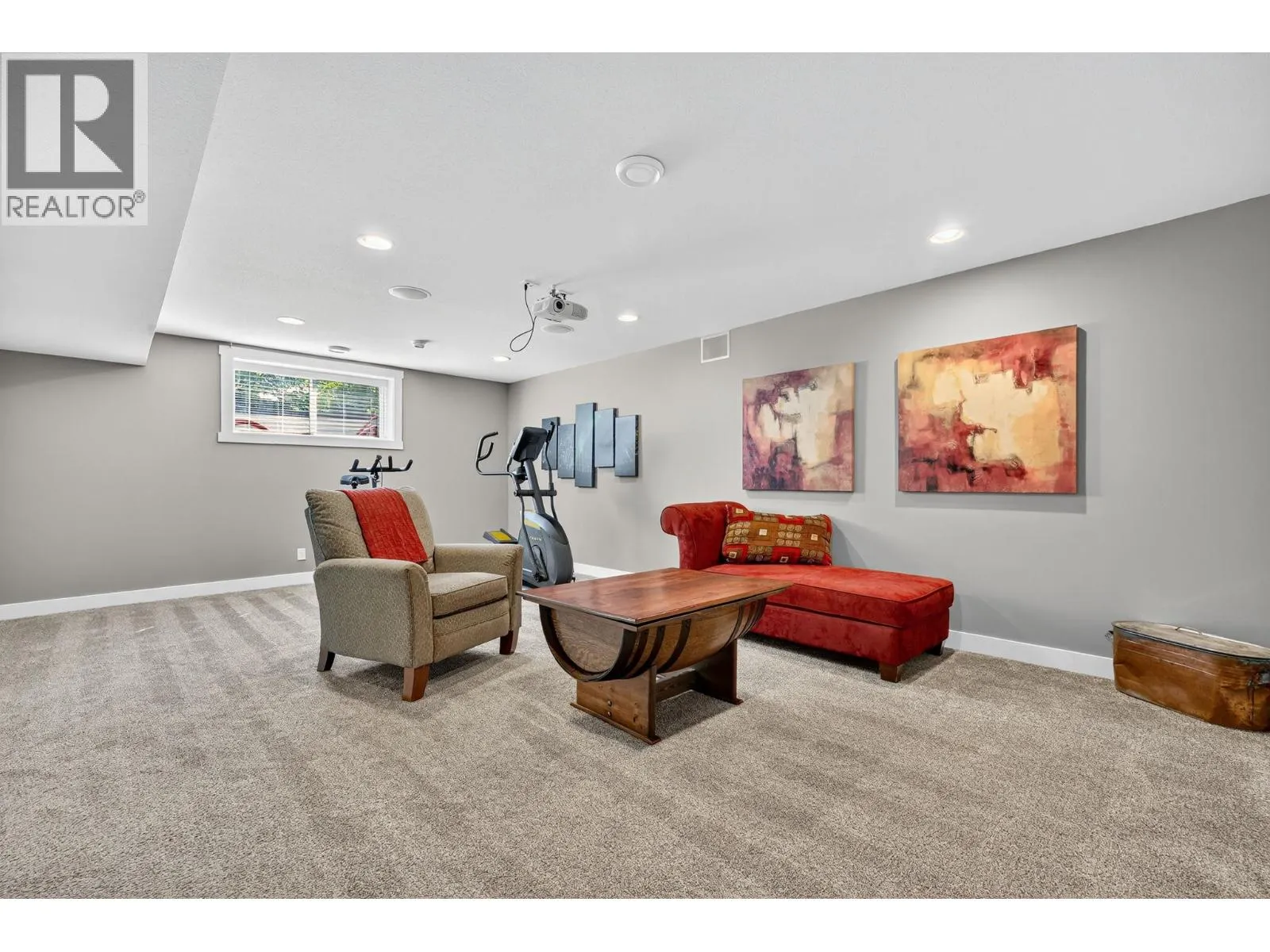 3187 Saddleback Place