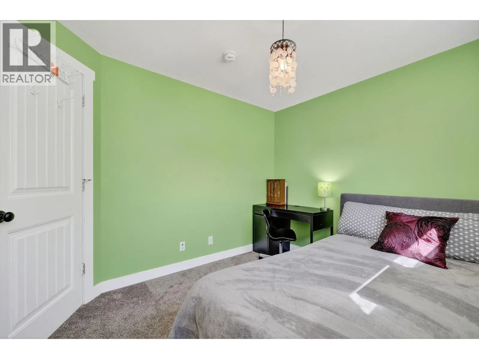 3187 Saddleback Place