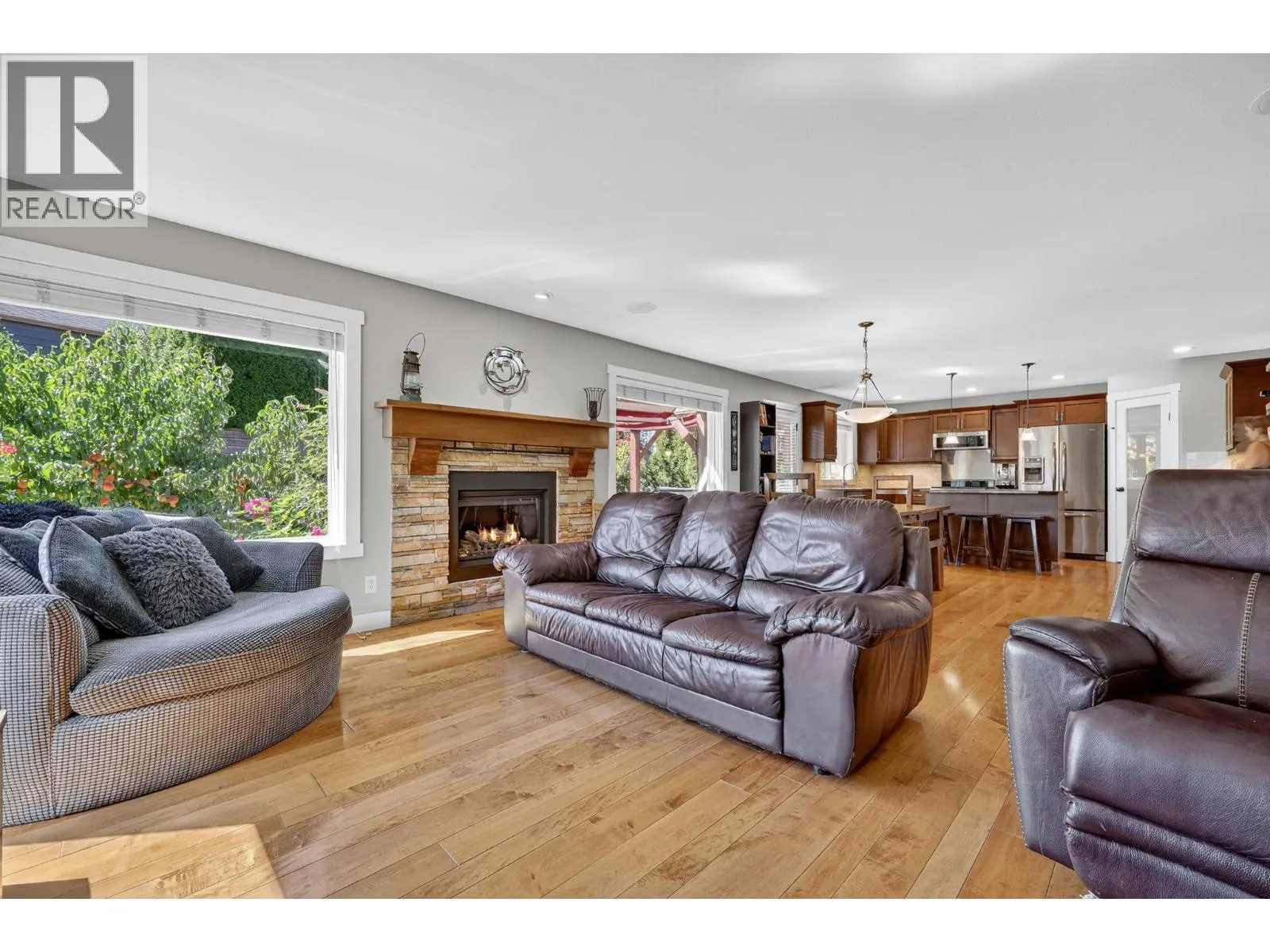 3187 Saddleback Place