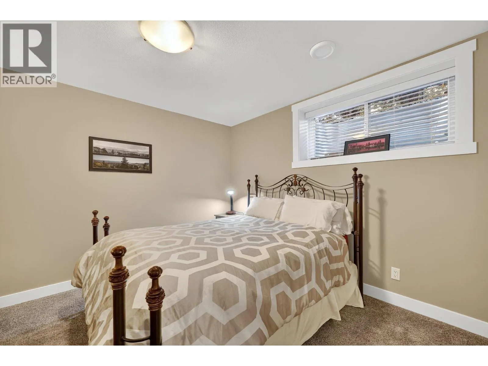 3187 Saddleback Place