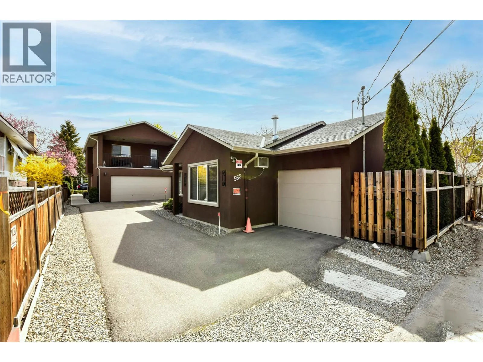 560 Christleton Avenue
