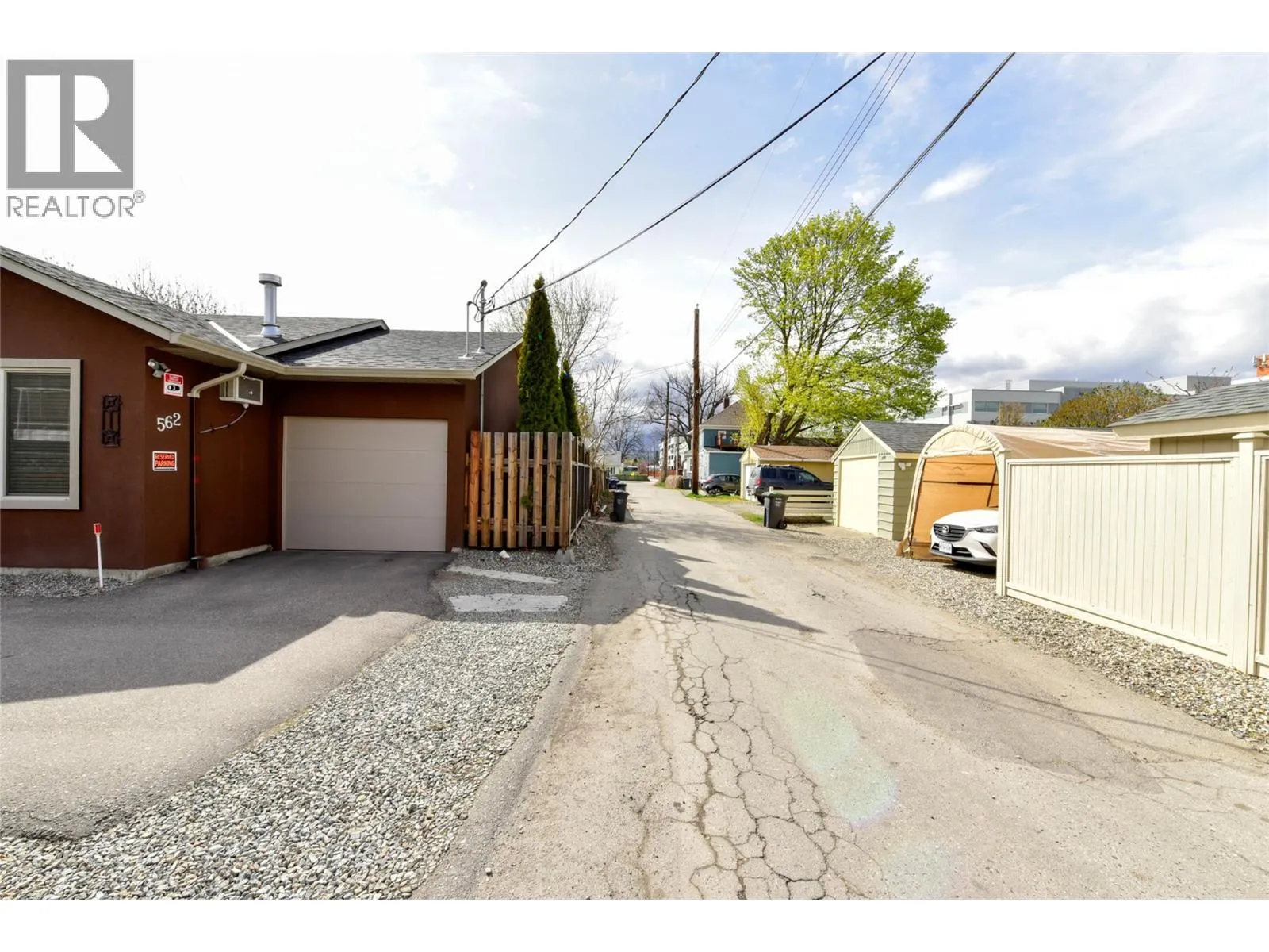 560 Christleton Avenue
