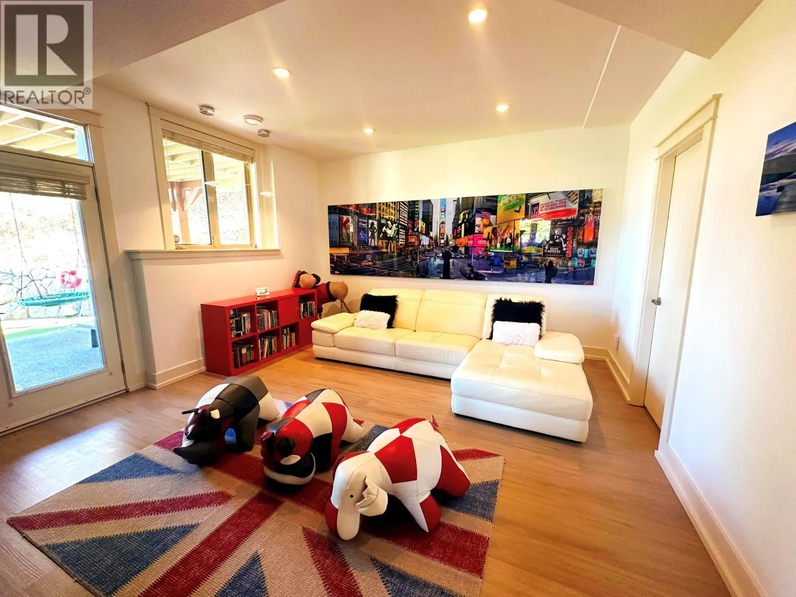 253 Dormie Place