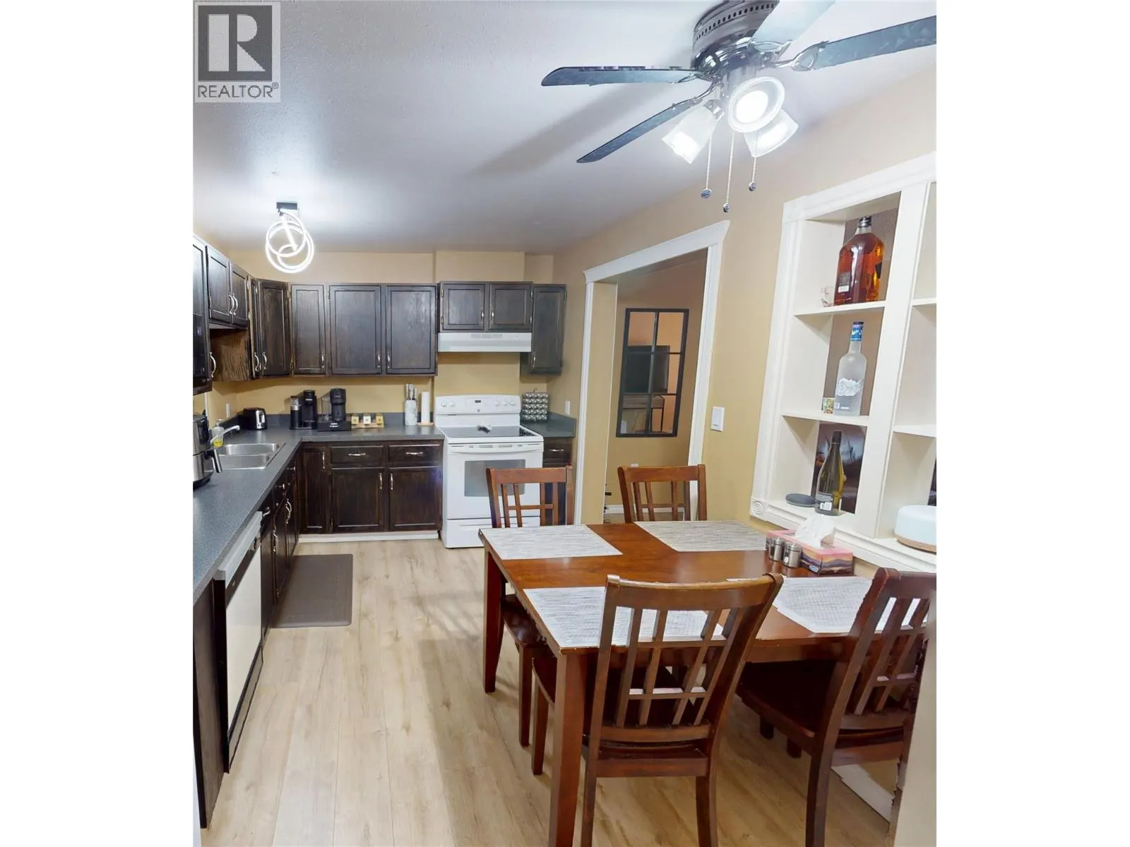 1286 PONDEROSA Drive Unit# #315C