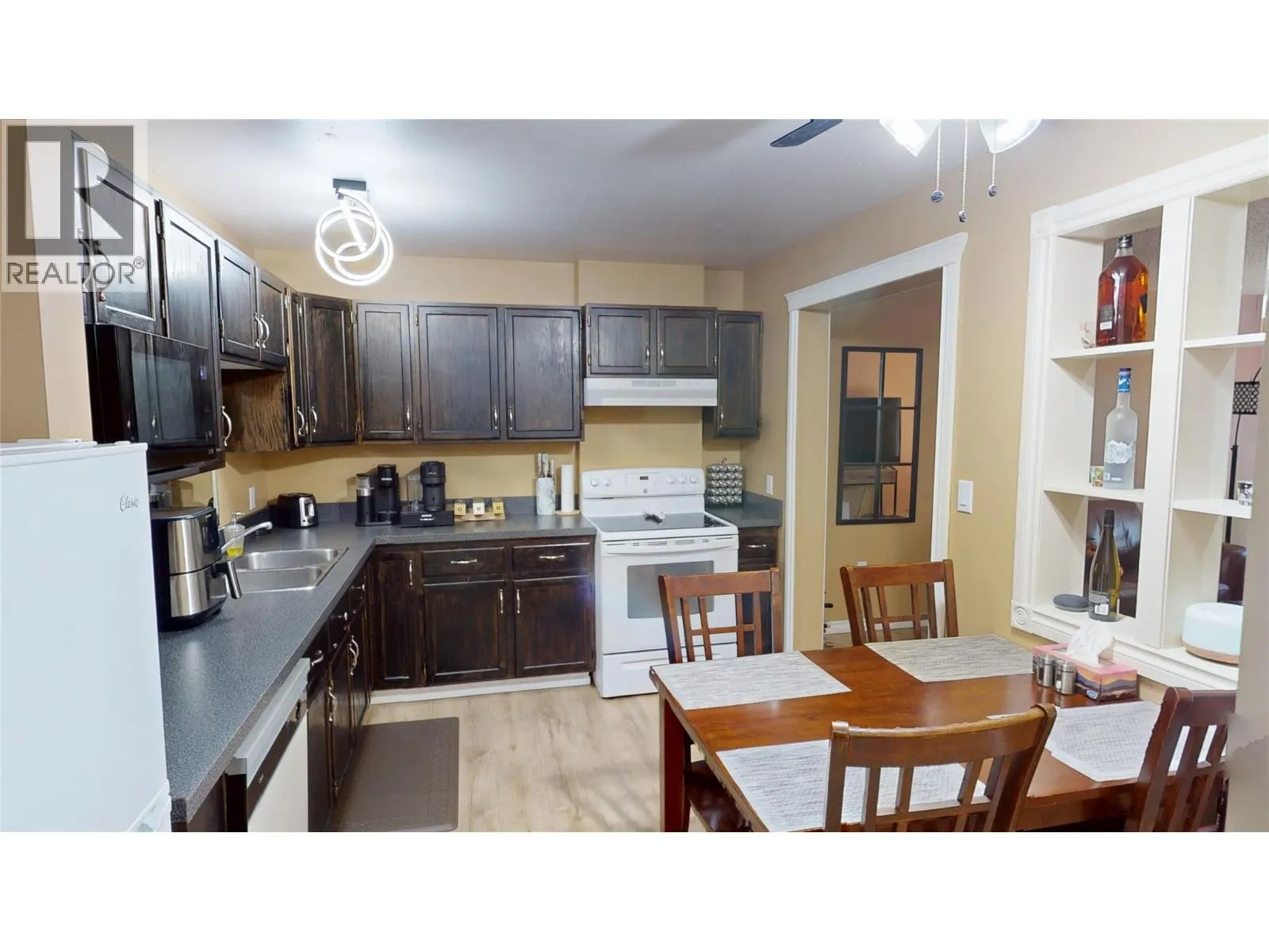 1286 PONDEROSA Drive Unit# #315C