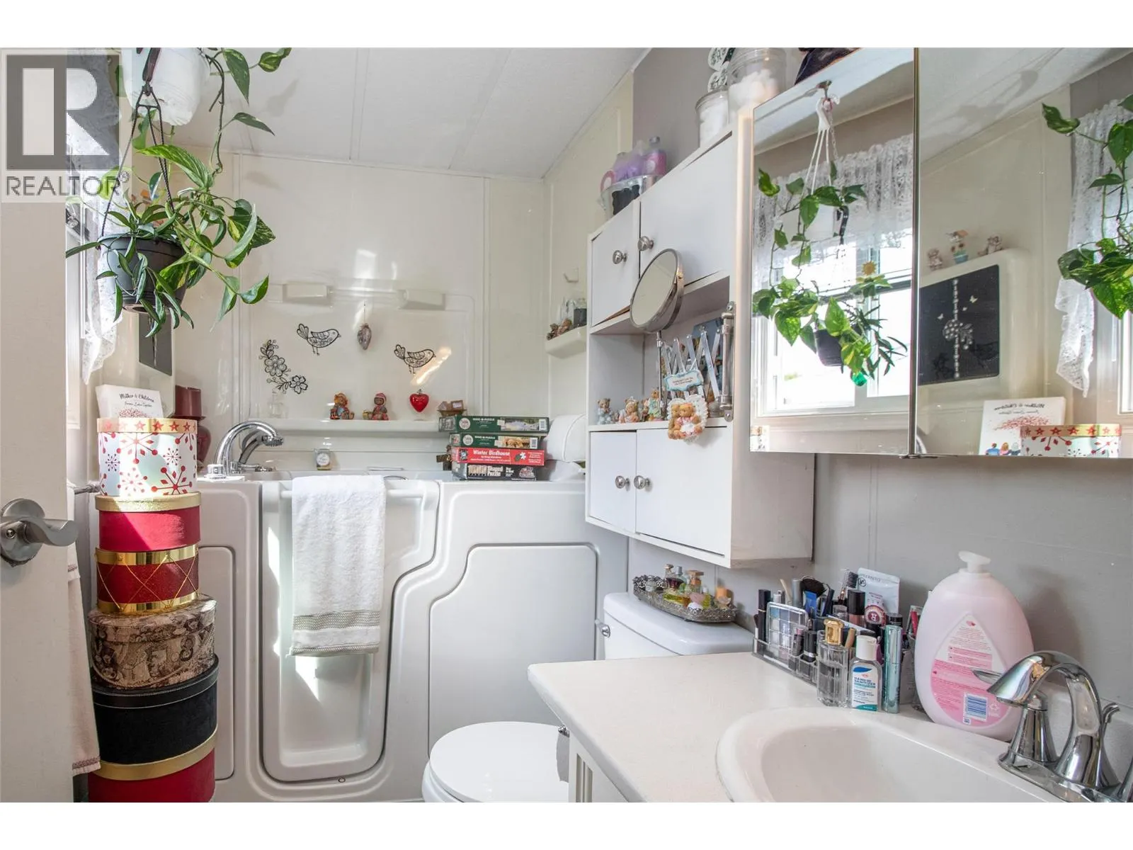 3745 Lakeshore Road Unit# 139