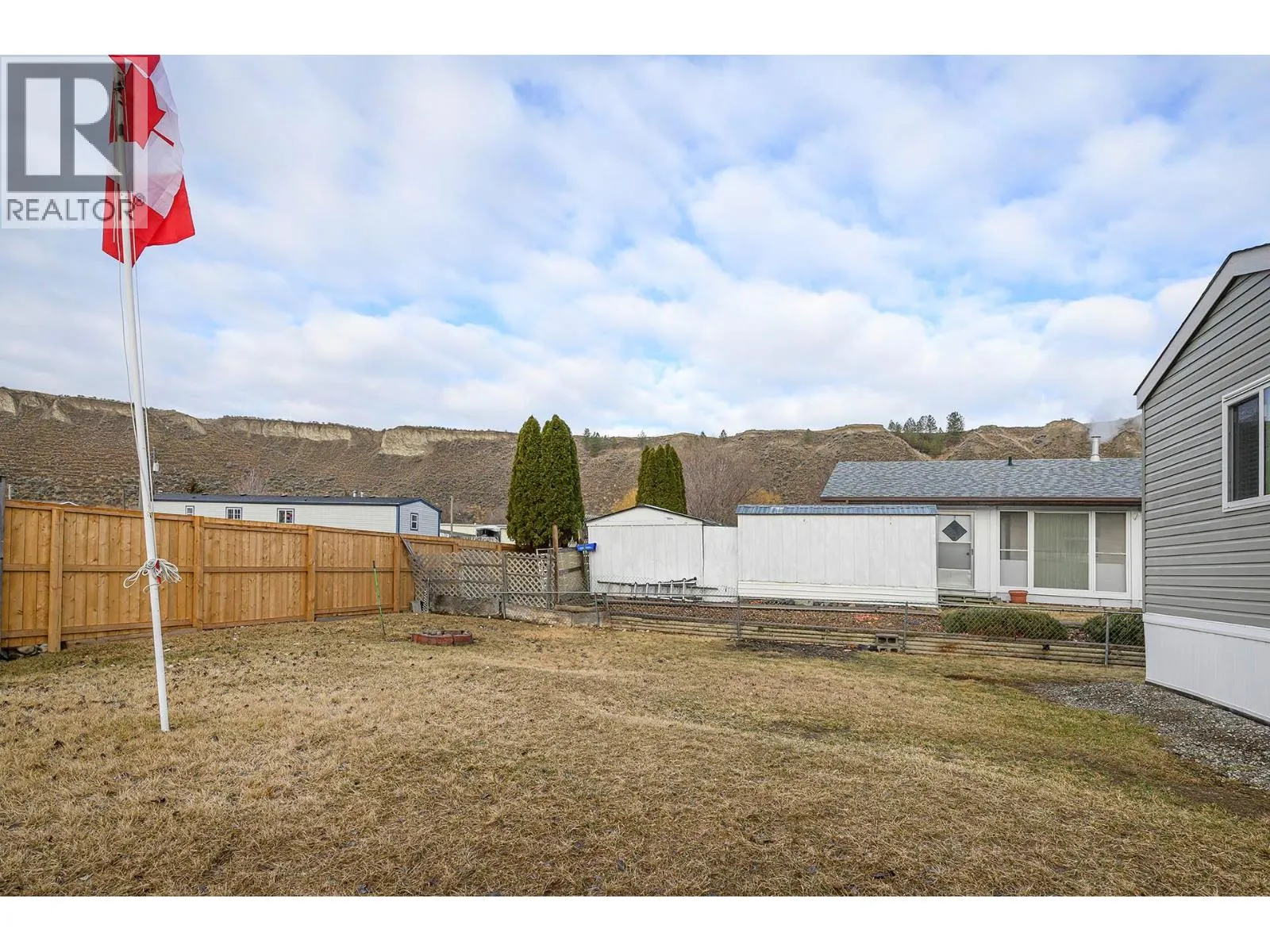 1317 Bostock Cres Crescent