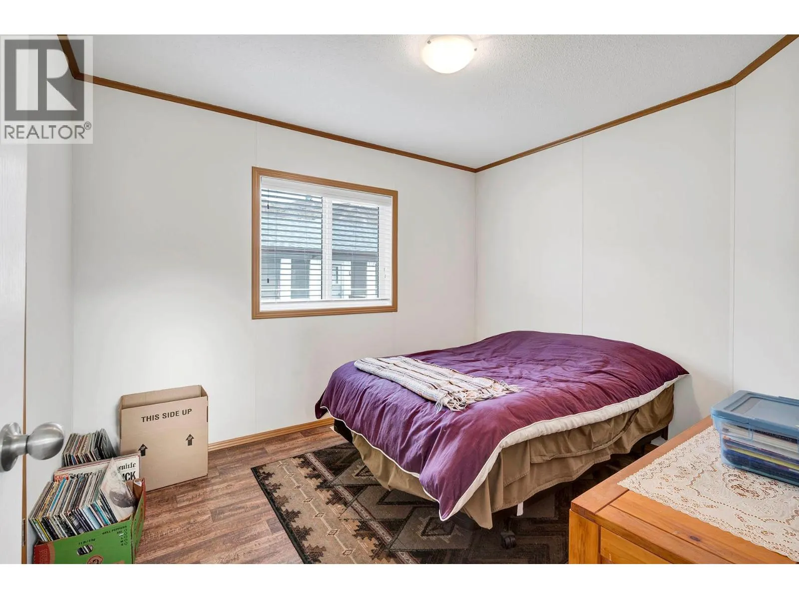 1317 Bostock Cres Crescent