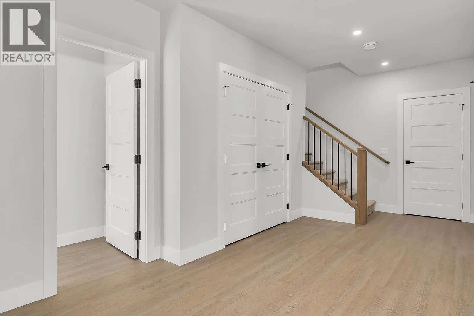 1054 Oak Barrel Place