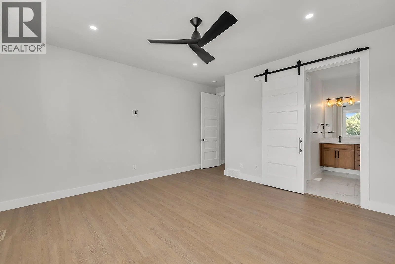 1054 Oak Barrel Place