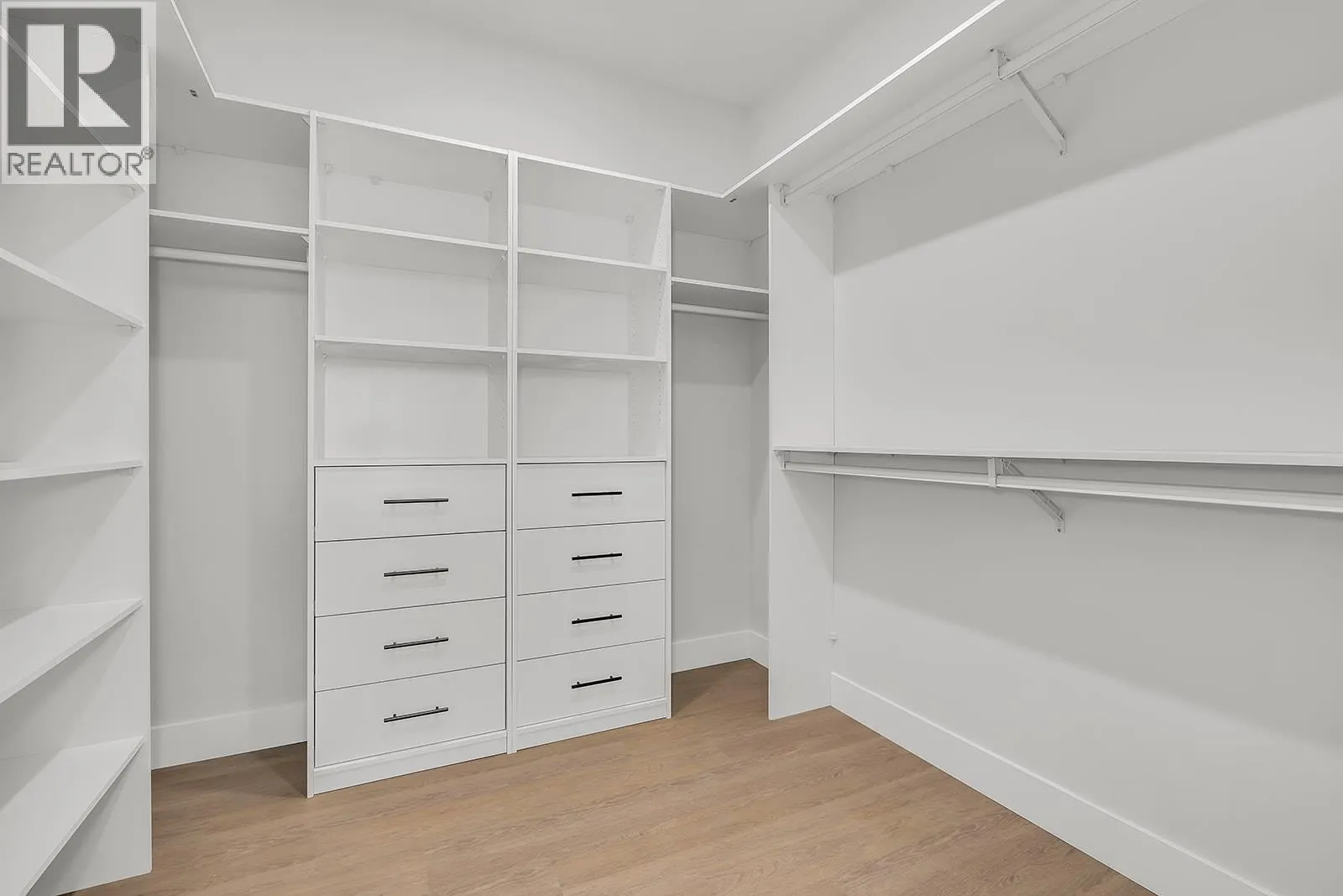 1054 Oak Barrel Place