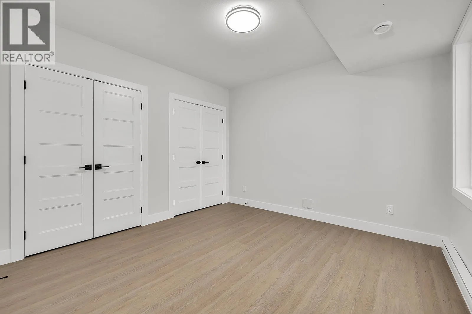 1054 Oak Barrel Place
