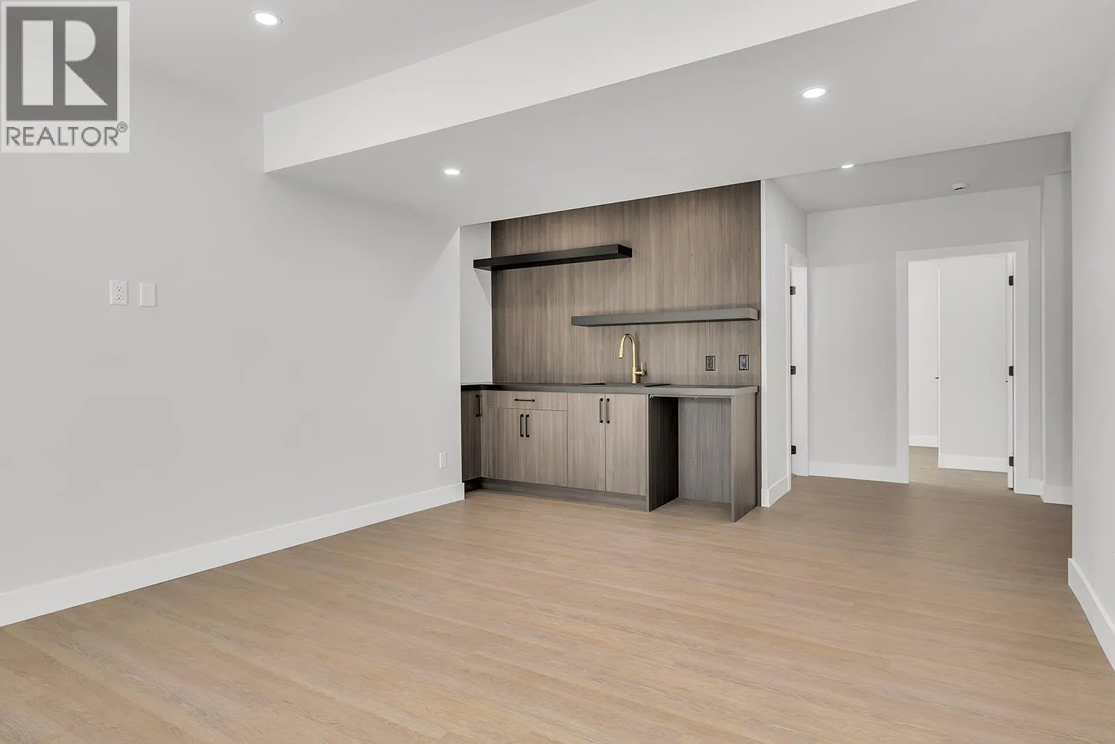 1054 Oak Barrel Place