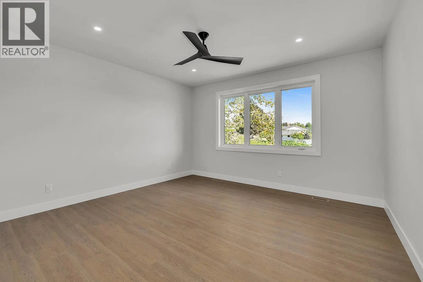 1054 Oak Barrel Place