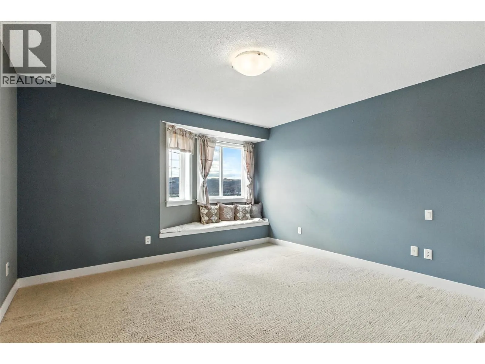1885 Grasslands Boulevard Unit# 12