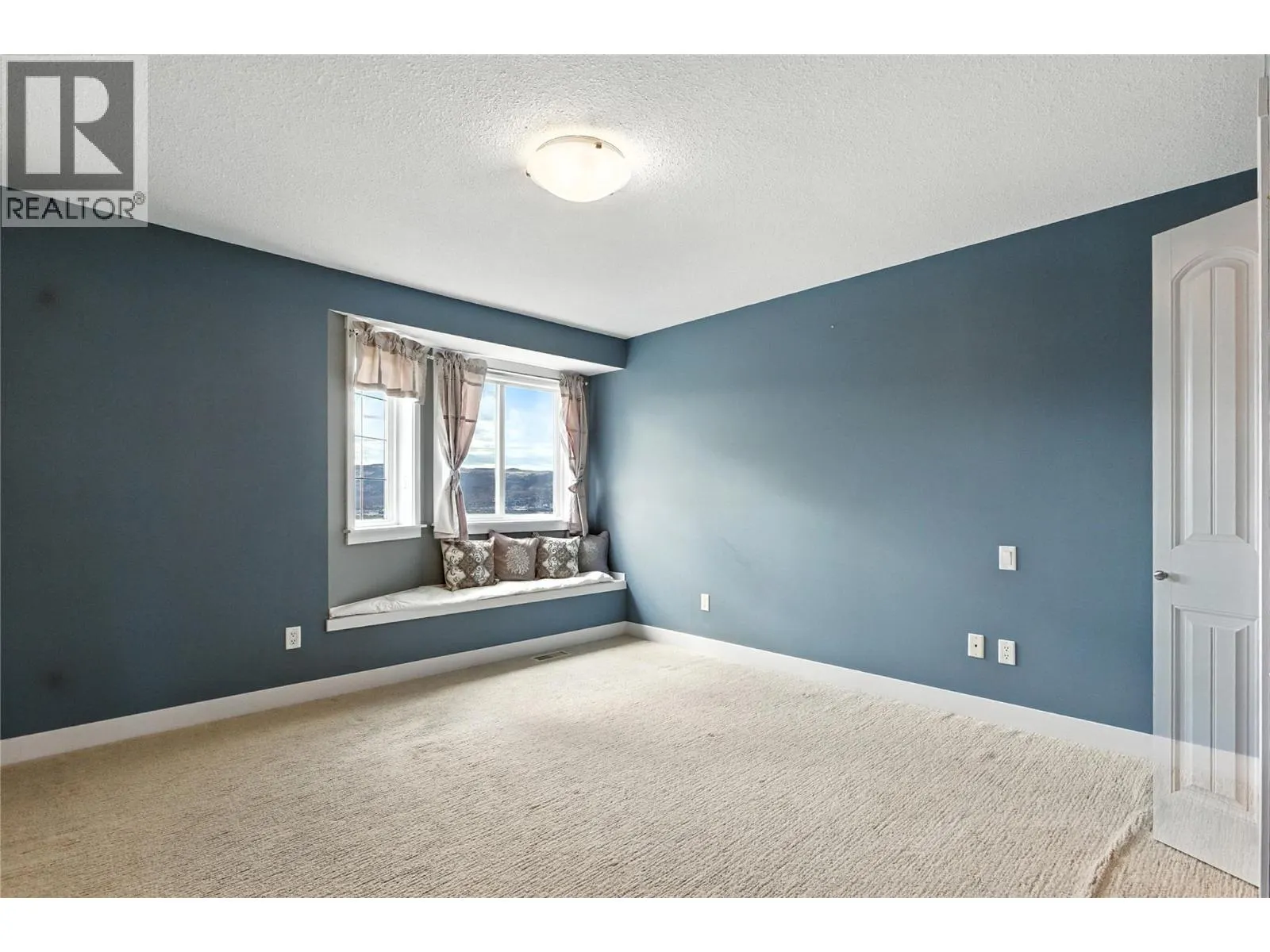 1885 Grasslands Boulevard Unit# 12