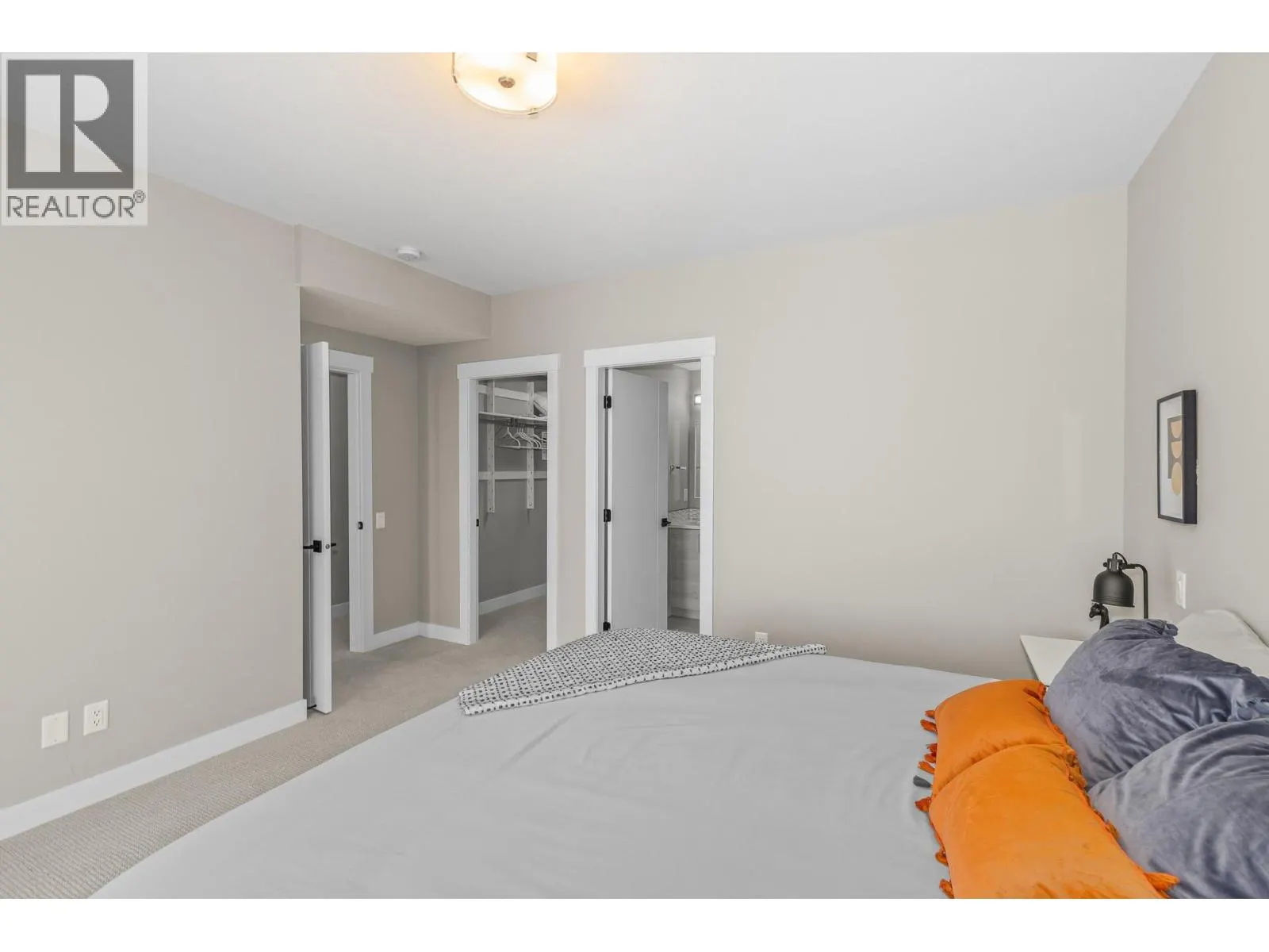 3220 Hilltown Drive Unit# 11