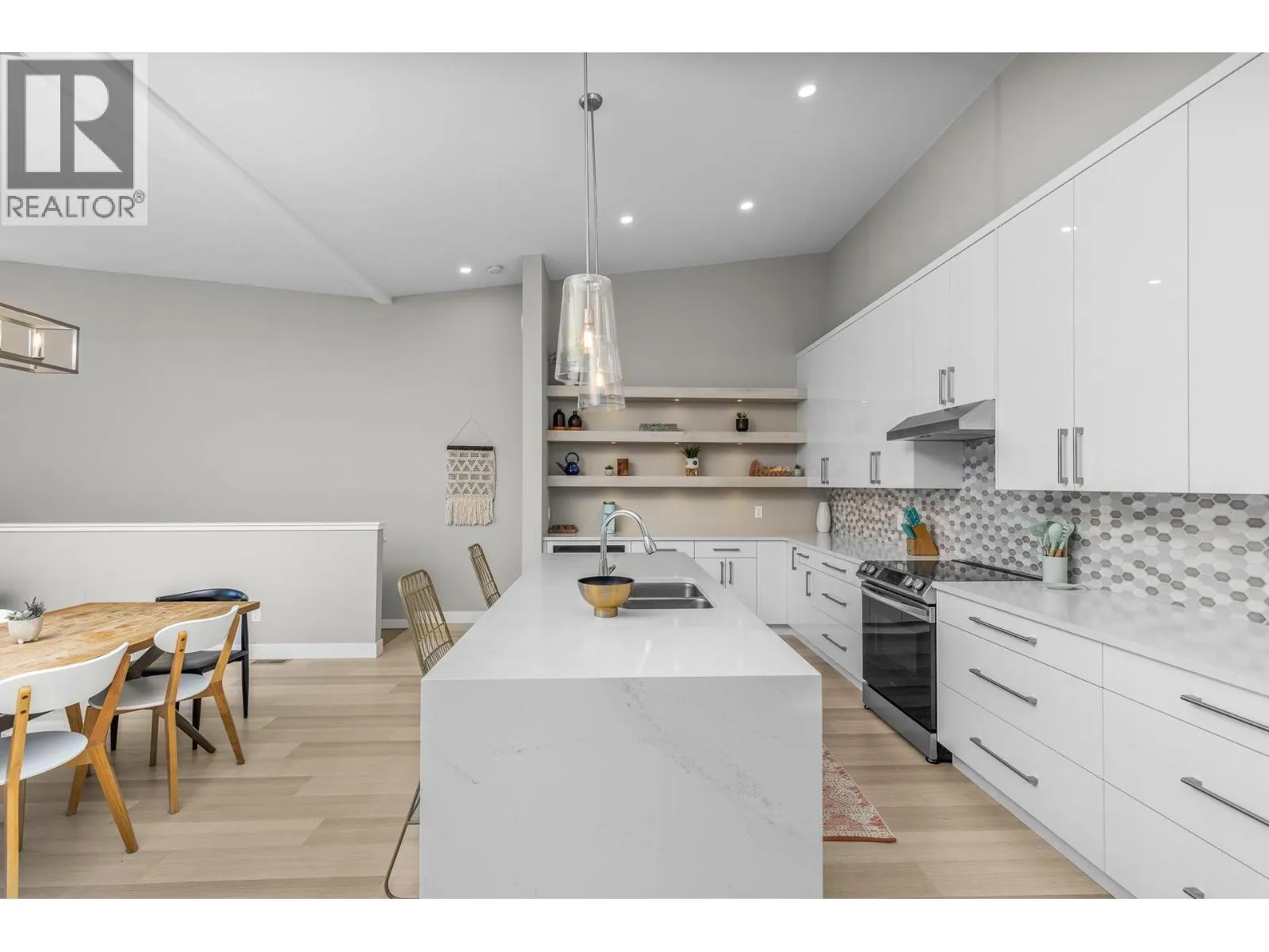 3220 Hilltown Drive Unit# 11