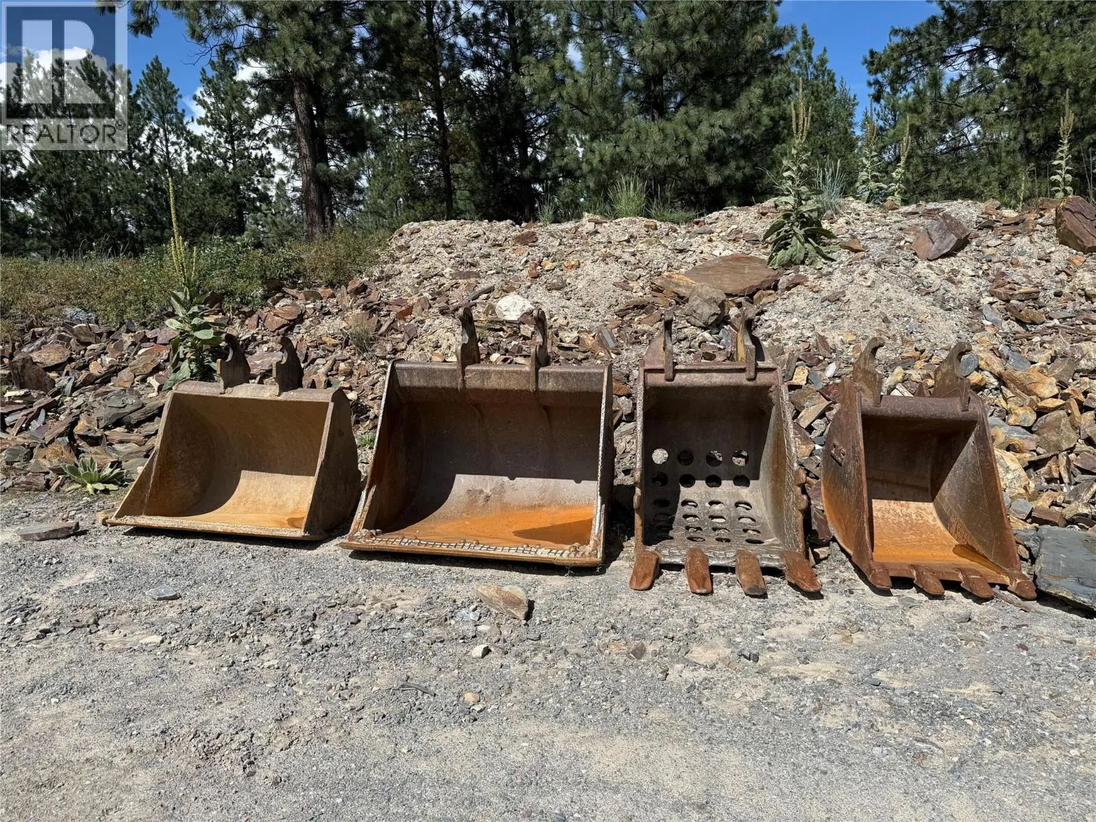 ML 1036752 8086 HWY 95 Highway